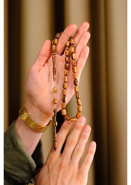 Master Mücahit Şener Otantik Oyma Serisi Kapsül Kesim Öd (Ud) Ağacı Tesbih modelleri