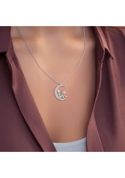 Işıklı Kutuda Ay Perisi Gümüş Kolye modelleri