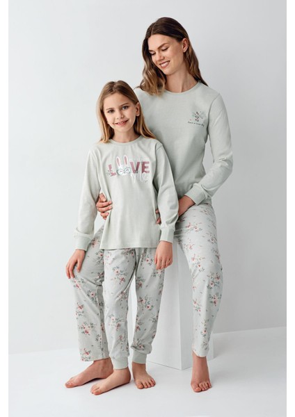 Anne Kız Pijama Kombini, Anne ve Çocuk Pijamalar Ayrı Ayrı Fiyatlandırılır