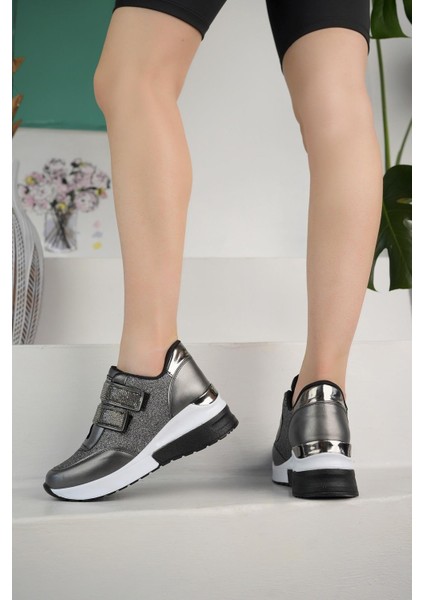 Kadın Cırtlı Taşlı Rahat Kalıp Spor Ayakkabı modelleri