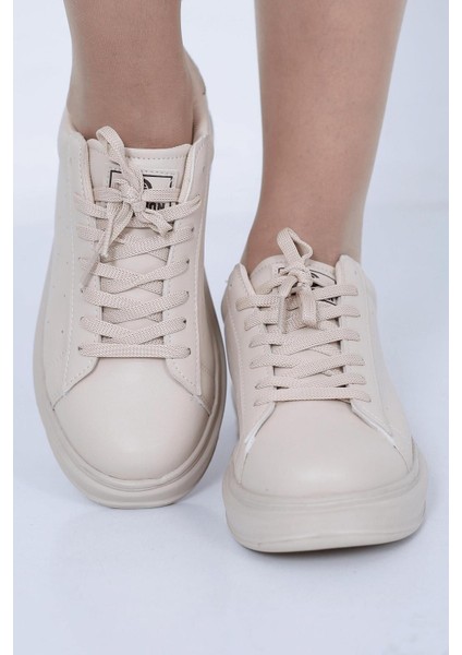 Rahat Kalıp Bağcıklı Sneaker