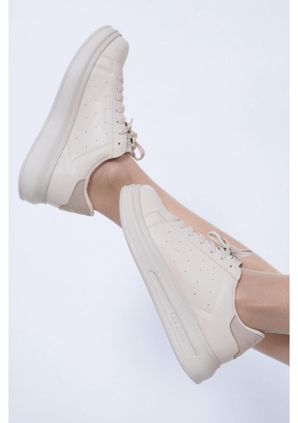 Rahat Kalıp Bağcıklı Sneaker indirimleri
