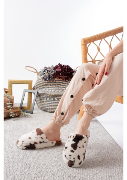 Sessiz Taban Kadın Günlük Çeyiz Terlik Kapalı Ev Terliği