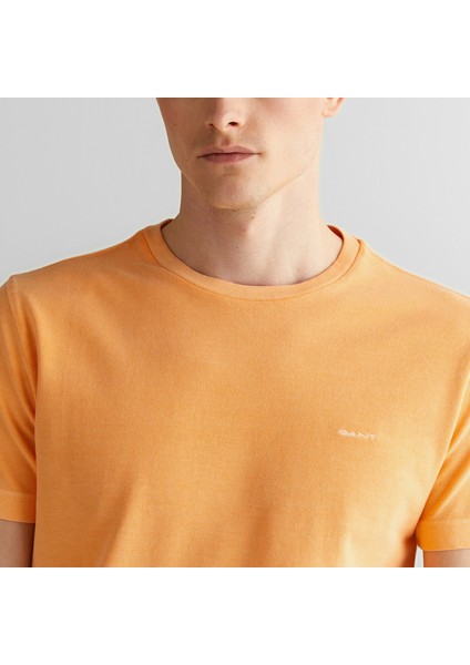 Erkek Turuncu Slim Fit Bisiklet Yaka T-Shirt fırsatları