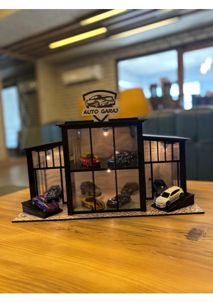Işıklı Oyuncak Araba Garajı mobilya
