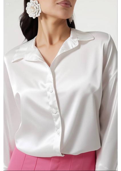 Kadın Beyaz Hafif Dökümlü Saten Yüzeyli Gömlek HZL22W-BD139641 modelleri