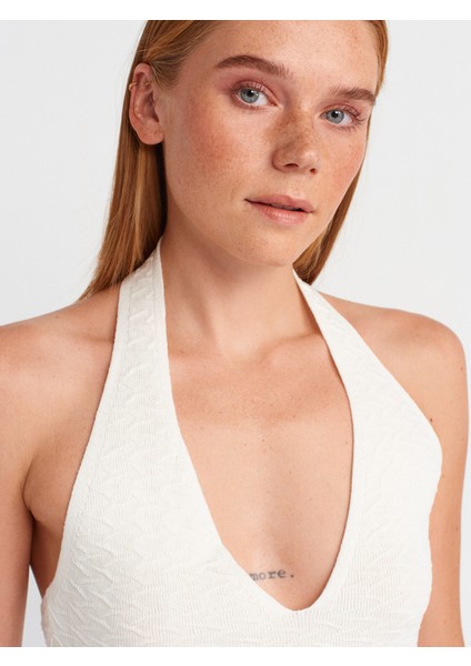 10799 Halter V Yaka Dokulu Triko Bluz-Ekru modelleri