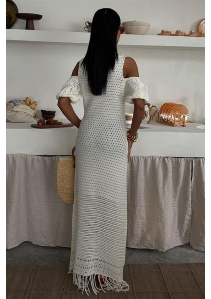 Omuz Detaylı Etek Ücü Püsküllü Triko Elbise 2862 fırsatları