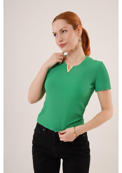 Kısa Kollu Yaka Detaylı Kaşkorse Yeşil Bluz indirimleri