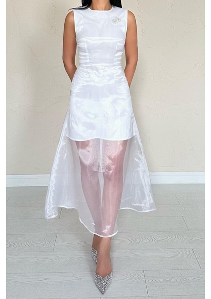 Beyaz Organze Detaylı Atlas Elbise fırsatları