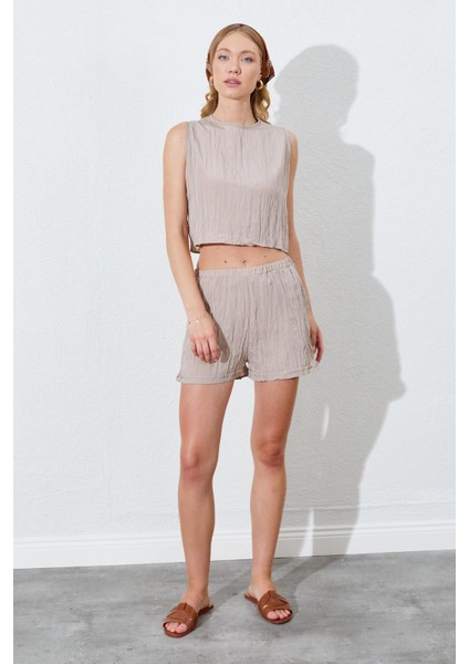 Kadın Vizon Kolsuz Bluzlu Şortlu Takım fırsatları