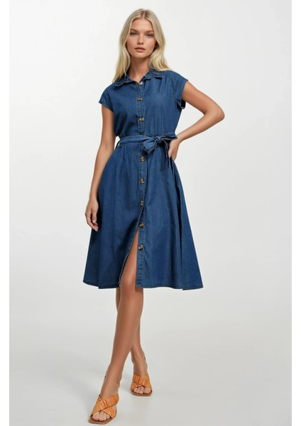 Kadın Denim Kısa Kollu Boydan Düğmeli Beli Kuşaklı Kot Gömlek Elbise HZL22S-BD121761