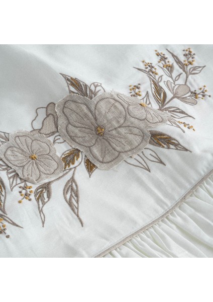 Vanya Çift Kişilik Nevresim Takımı %100 Organik Pamuk Saten Aplike Nakışlı Krem 200X220 cm fiyatları