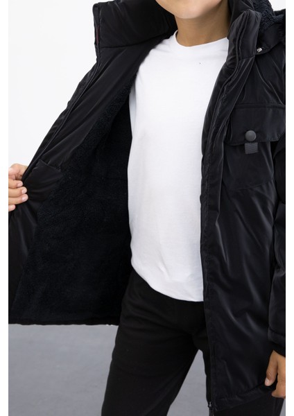 Siyah Çıtçıtlı Göğüs Cepli Içi Kürklü Erkek Çocuk Kapüşonlu Mont 21349 modelleri