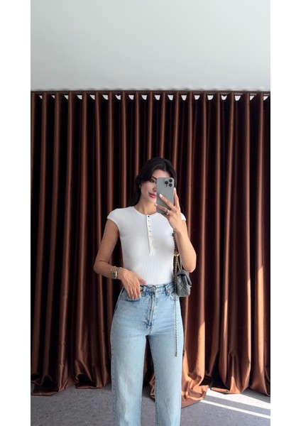 Gold Düğmeli T Kol Basic Beyaz Triko