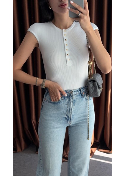 Gold Düğmeli T Kol Basic Beyaz Triko fırsatları