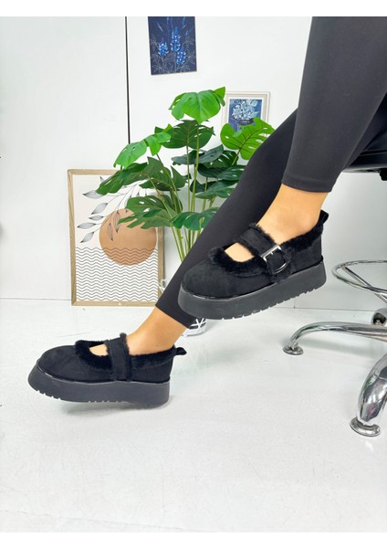 Günlük Kadın Babet Süet Kalın Tırtıklı Taban Kemer Detaylı Oval Burunlu Ayarlanabilir Tokalı 500H