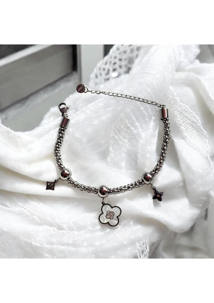 Yonca Uçlu Kalın Zincirli Şık Sallantılı Çelik Bileklik