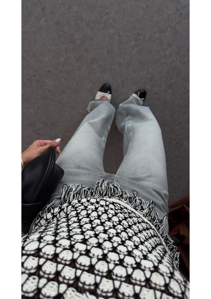 Siyah-Beyaz Örgü Desenli Triko indirimleri