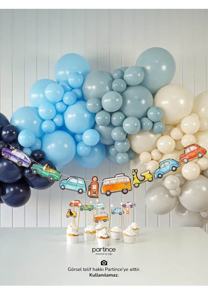 3 Parça Klasik Arabalar Tema Pasta Süsü Cake Topper Banner ve 6 Adet Metalik Gold Mum Doğum Günü Süsleme Parti Seti