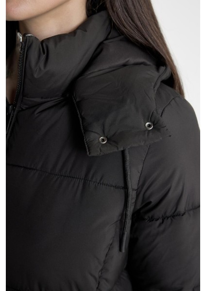 Puffer Şişme Uzun Mont Parka Su Geçirmez Regular Kalıp Çıkarılabilir Kapüşonlu A1315AX24WN indirimleri