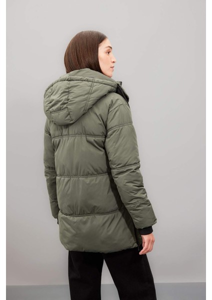 Su Geçirmez Şişme Mont Parka Oversize Geniş Kalıp Fermuarlı Çıtçıtlı Cepli Kapüşonlu fırsatları