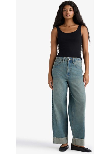 Slim Fit Dar Kesim Basic Düz Yuvarlak Yaka Fitilli Kaşkorse Atlet E5540AX25SM fiyatları