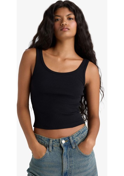 Slim Fit Dar Kesim Basic Düz Yuvarlak Yaka Fitilli Kaşkorse Atlet E5540AX25SM modelleri
