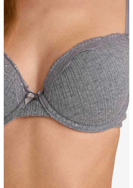 Dantel Detaylı Kaplı Pedsiz Balenli Tişört Bra F6142AX25WN fırsatları