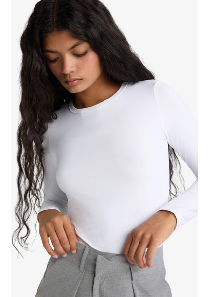 Slim Fit Dar Kesim Bisiklet Yaka Basic Düz Uzun Kollu Tişört D3756AX25AU fırsatları