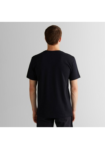 Erkek Siyah Regular Fit Bisiklet Yaka Logolu T-Shirt fiyatları