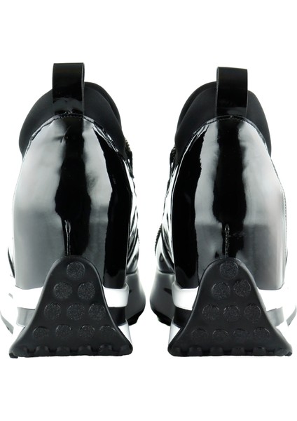 Mevira Plus Siyah Rugan Streç Gümüş Zincirli Beyaz Tabanlı Gizli Dolgu Topuklu Günlük Ayakkabı fırsatları