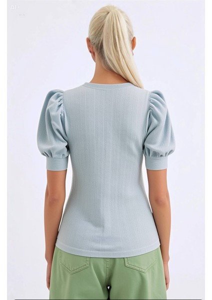 Kadın Açık Mavi Kare Yaka Örme Bluz HZL22W-BD104091 modelleri