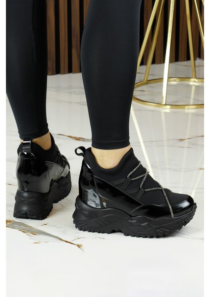 Mevira Siyah Rugan Streç Gümüş Zincirli Gizli Dolgu Topuklu Günlük Ayakkabı indirimleri