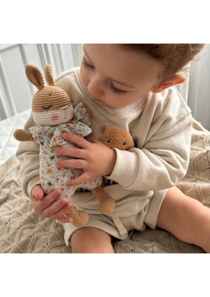 Amigurumi Örgü Bebek Çocuk Oyun ve Uyku Arkadaşı Tavşan Lui fiyatları