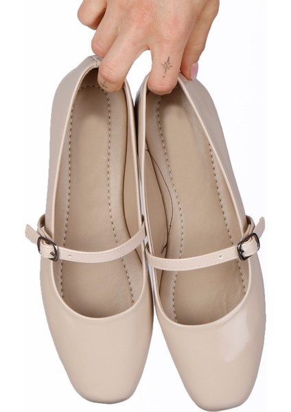 Krem Kemer Detaylı Kadın Babet modelleri