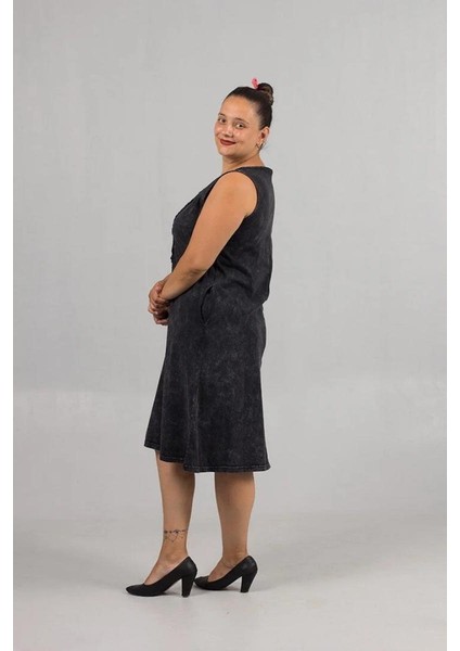 Kadın Büyük Beden Yuvarlak Yaka Güpür Detaylı Cepli Yıkamalı Kolsuz %100 Pamuk Elbise fiyatları