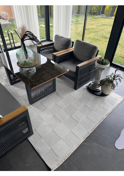 Posıtano Krem Renk Kareli Model Yumuşak Bukleli ve Püsküllü Dekoratif Makine Dokuma Halı Oturma Odası Salon Mutfak Antre