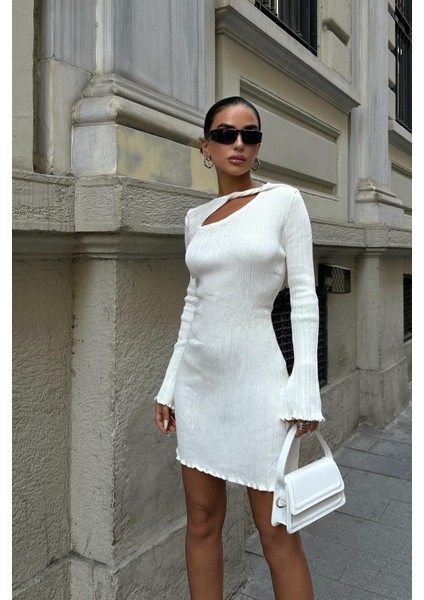 Kadın Ekru Uzun Kollu Dokuma Mini Elbise fiyatları