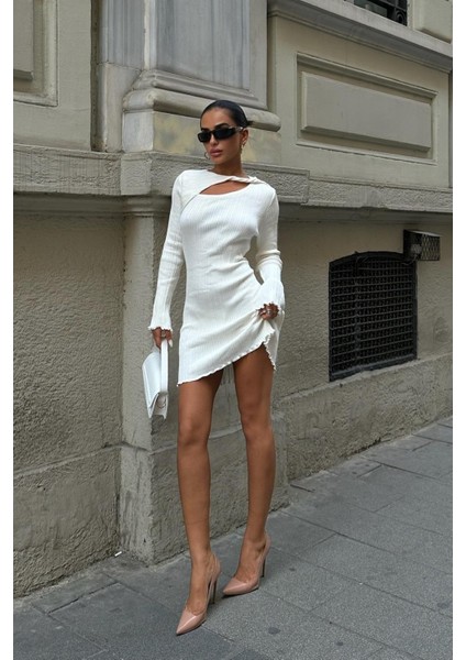 Kadın Ekru Uzun Kollu Dokuma Mini Elbise indirimleri