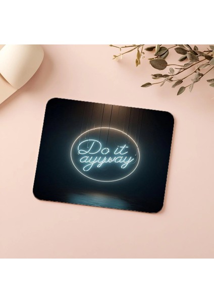 Görünmez Askıdan Sarkan Neon Yazı Mousepad - 19X23 cm 2 mm Dikdörtgen Ithal Baskılı Mouse Pad indirimleri