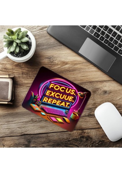 Parlak Desenli Ofis Mousepad – Focus Repeat Sloganlı - 19X23 cm 2 mm Dikdörtgen Ithal Baskılı Mouse Pad