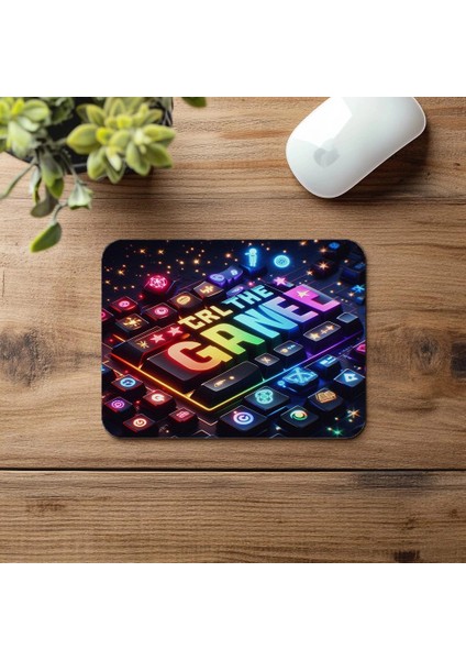 Gamer Komutu Elinde Mousepad – Renkli - 19X23 cm 2 mm Dikdörtgen Ithal Baskılı Mouse Pad fırsatları