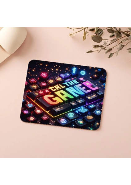 Gamer Komutu Elinde Mousepad – Renkli - 19X23 cm 2 mm Dikdörtgen Ithal Baskılı Mouse Pad indirimleri