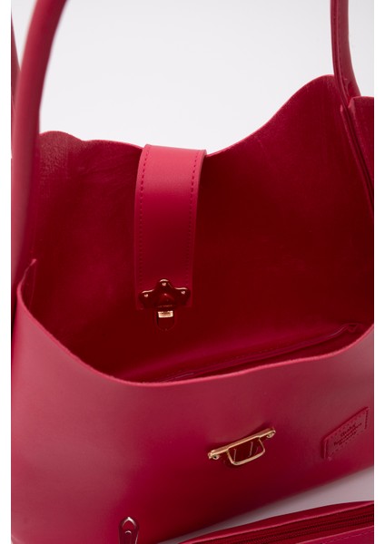 Fuşya SHK126 Suni Deri Kilit Detaylı Makyaj Çantalı El,kol ve Omuz Çantası