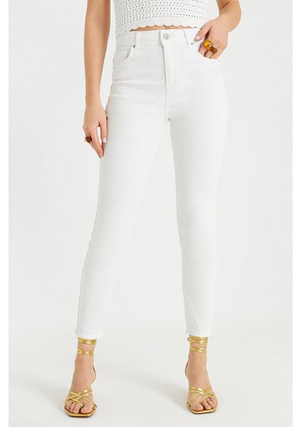 Kadın Beyaz Dar Paça Skinny Pantolon modelleri
