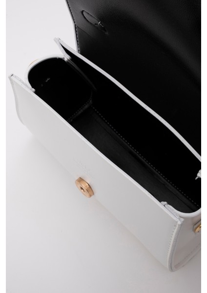 Beyaz Shk109 Deri Çıtçıtlı Ayarlanabilir Askılı Kadın El, Kol Ve Omuz Çantası U:11 E:19 G:7 Cm