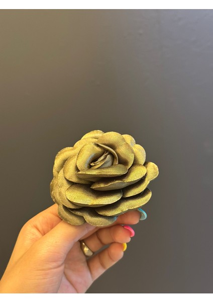 Saten Haki Kabartma Çiçek Broş Yaka Iğnesi 8x8 cm fiyatları