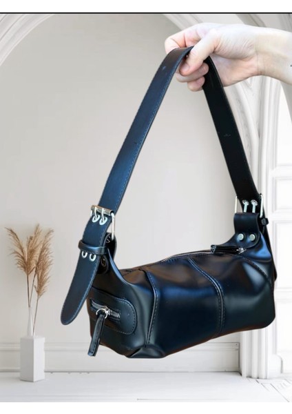 Rugan Silindir Siyah El ve Omuz Çanta modelleri