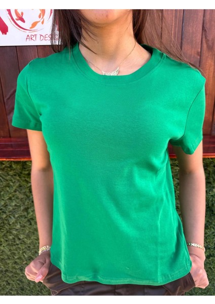 Basic Baskısız Düz Model / Kadın Yeşil Renk T-Shirt fiyatları